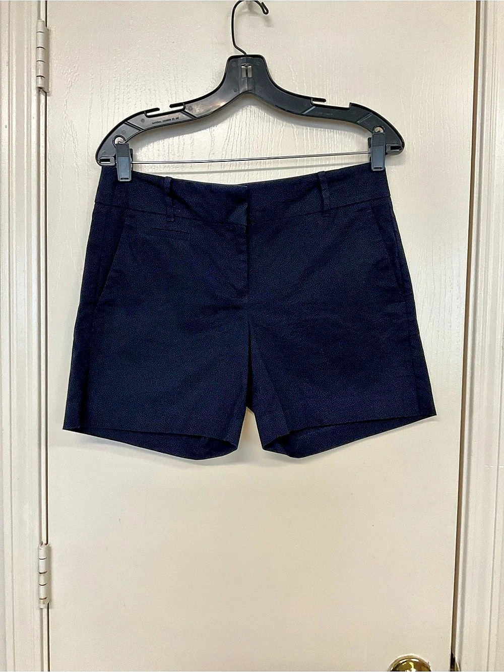 🌺$5.00 must bundle 🌺Ann Taylor Women's Blue Bermuda Shorts